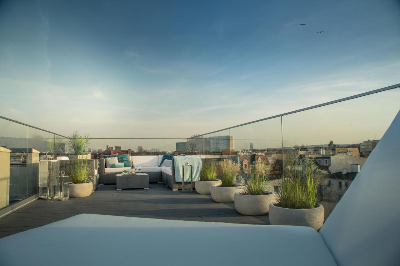Sky And Sea By Renters Prestige